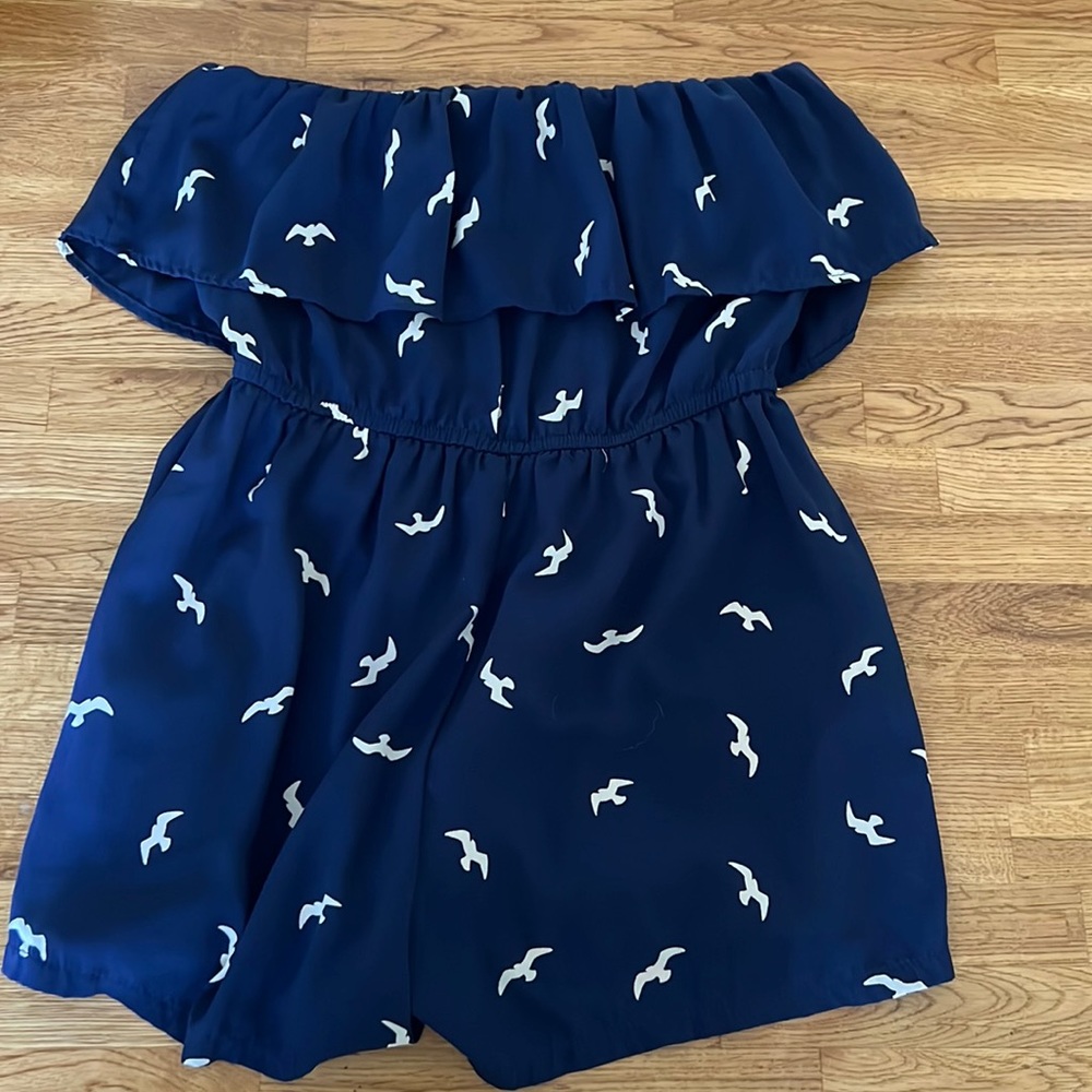Strapless adorable romper ..